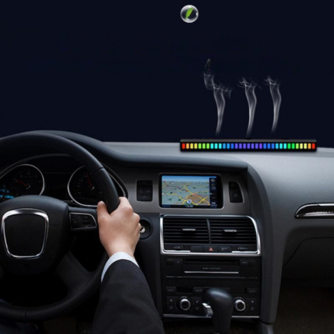 Aromadiffusor Auto – LED-belysning och fräschör ombord 