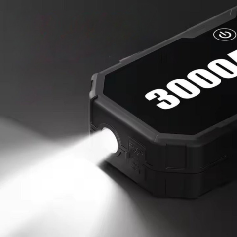 Avviatore Auto Portatile – Essenziale per Tutti i Guasti 