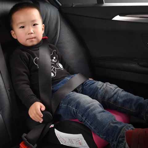 Alzatina per seggiolino auto bambino – Sicurezza e viaggi piacevoli 
